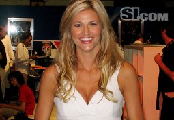 Erin Andrews SI.com