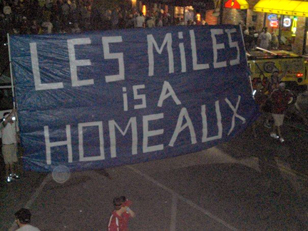 Les Miles is a Homeaux