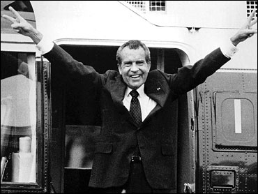 Nixon waving farewell